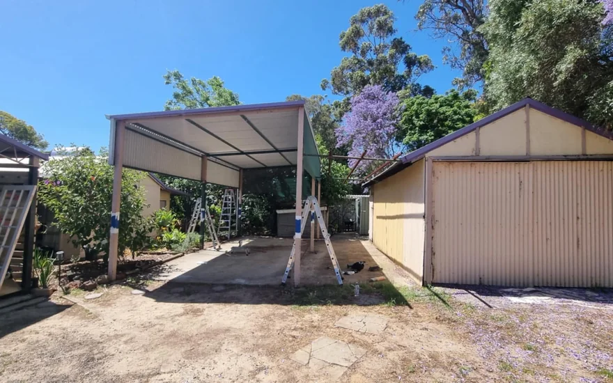 Newly built shed and carport structure in a Mandurah backyard
